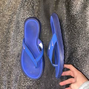 Blue Nike Sandals in size 7